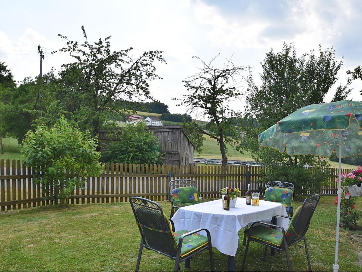 Holiday Home With Garden Near The Forest Arnschwang Buitenkant foto